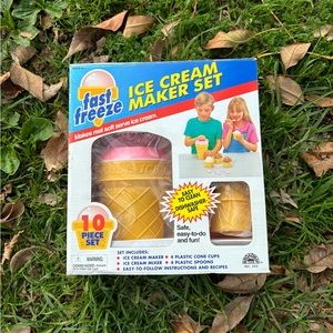1993 Ice Cream Maker Set Broadway Toys